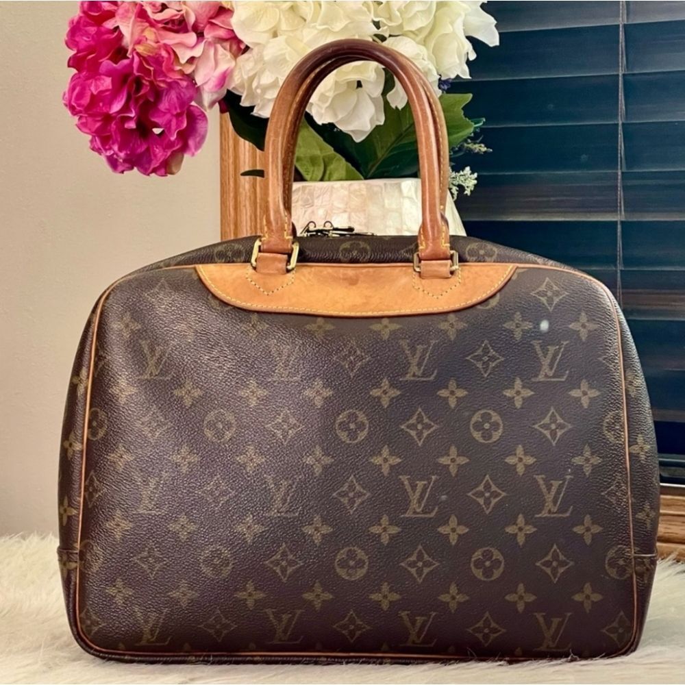 AUTHENTIC Louis Vuitton Deauville bag - Picture 8 of 13